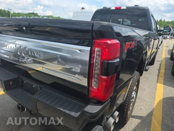 2025 Ford Super Duty F-350 King Ranch Crew Cab Long Bed - miniatura 4