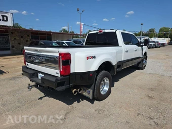2025 Ford Super Duty F-350 King Ranch Crew Cab Long Bed DRW - miniatura 3