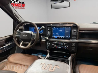 2025 Ford Super Duty F-350 King Ranch Crew Cab Medium Bed - miniatura 20