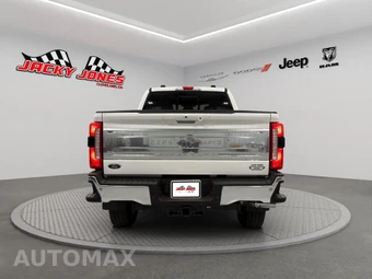 2025 Ford Super Duty F-350 King Ranch Crew Cab Medium Bed - miniatura 8
