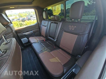 2025 Ford Super Duty F-350 King Ranch Crew Cab Medium Bed - miniatura 13