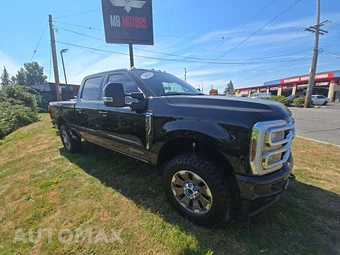 2025 Ford Super Duty F-350 King Ranch Crew Cab Medium Bed - miniatura 4