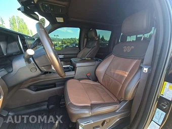 2025 Ford Super Duty F-350 King Ranch Crew Cab Medium Bed - miniatura 6