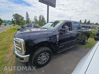 2025 Ford Super Duty F-350 LARIAT Crew Cab Long Bed