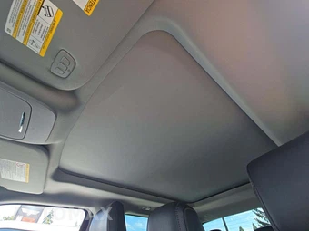 2025 Ford Super Duty F-350 LARIAT Crew Cab Long Bed - miniatura 11