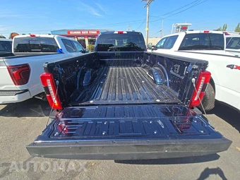 2025 Ford Super Duty F-350 LARIAT Crew Cab Long Bed - miniatura 14