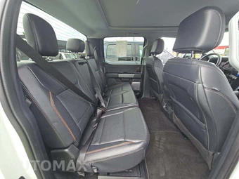 2025 Ford Super Duty F-350 LARIAT Crew Cab Long Bed - miniatura 16