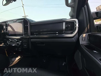 2025 Ford Super Duty F-350 LARIAT Crew Cab Long Bed - miniatura 19