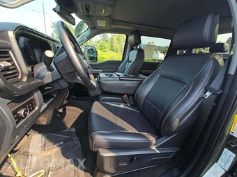 2025 Ford Super Duty F-350 LARIAT Crew Cab Long Bed - miniatura 6