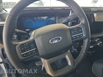 2025 Ford Super Duty F-350 LARIAT Crew Cab Long Bed - miniatura 10
