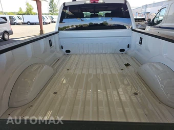 2025 Ford Super Duty F-350 LARIAT Crew Cab Long Bed - miniatura 16
