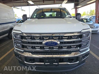 2025 Ford Super Duty F-350 LARIAT Crew Cab Long Bed - miniatura 2