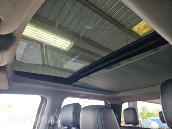 2025 Ford Super Duty F-350 LARIAT Crew Cab Long Bed - miniatura 20