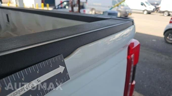 2025 Ford Super Duty F-350 LARIAT Crew Cab Long Bed - miniatura 23