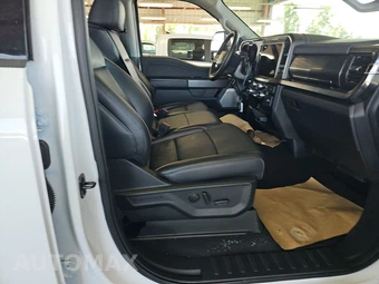 2025 Ford Super Duty F-350 LARIAT Crew Cab Long Bed - miniatura 8
