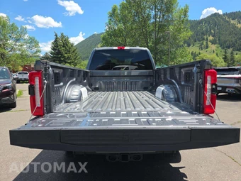 2025 Ford Super Duty F-350 LARIAT Crew Cab Long Bed - miniatura 11