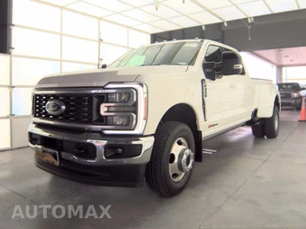 2025 Ford Super Duty F-350 Lariat Crew Cab Long Bed DRW
