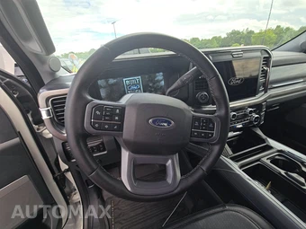 2025 Ford Super Duty F-350 Lariat Crew Cab Long Bed DRW - miniatura 10