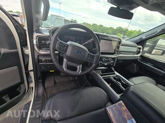 2025 Ford Super Duty F-350 Lariat Crew Cab Long Bed DRW - miniatura 11