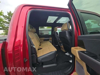 2025 Ford Super Duty F-350 Lariat Crew Cab Medium Bed - miniatura 16