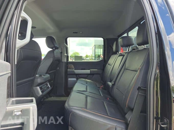 2025 Ford Super Duty F-350 LARIAT Crew Cab Medium Bed - miniatura 13