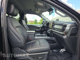 2025 Ford Super Duty F-350 LARIAT Crew Cab Medium Bed - miniatura 18