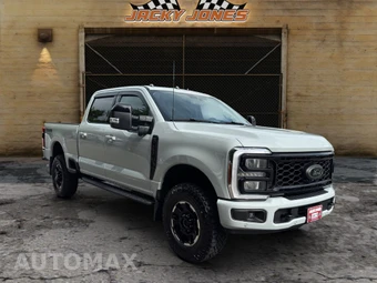 2025 Ford Super Duty F-350 Lariat Crew Cab Medium Bed - miniatura 13