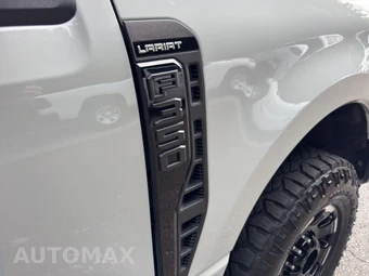 2025 Ford Super Duty F-350 Lariat Crew Cab Medium Bed - miniatura 18
