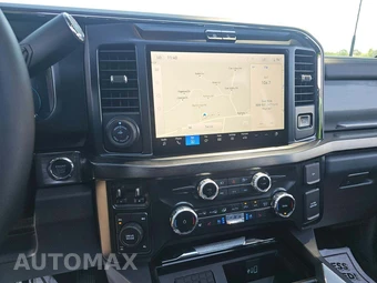 2025 Ford Super Duty F-350 Lariat Crew Cab Medium Bed - miniatura 10