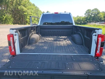2025 Ford Super Duty F-350 Lariat Crew Cab Medium Bed - miniatura 14