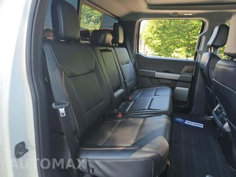 2025 Ford Super Duty F-350 Lariat Crew Cab Medium Bed - miniatura 16
