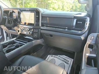 2025 Ford Super Duty F-350 Lariat Crew Cab Medium Bed - miniatura 19