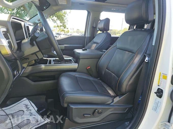 2025 Ford Super Duty F-350 Lariat Crew Cab Medium Bed - miniatura 6