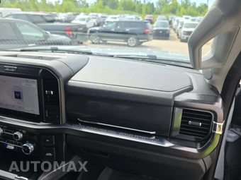 2025 Ford Super Duty F-350 LARIAT Crew Cab Medium Bed - miniatura 19