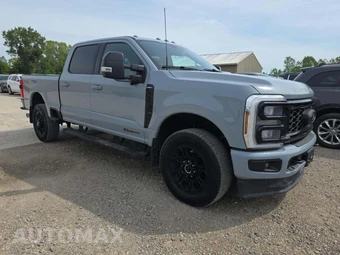 2025 Ford Super Duty F-350 LARIAT Crew Cab Medium Bed - miniatura 4
