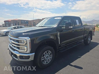 2025 Ford Super Duty F-350 LARIAT Crew Cab Medium Bed