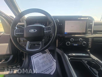 2025 Ford Super Duty F-350 LARIAT Crew Cab Medium Bed - miniatura 10