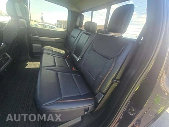 2025 Ford Super Duty F-350 LARIAT Crew Cab Medium Bed - miniatura 13