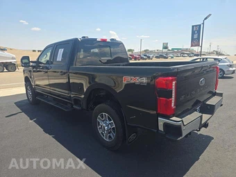 2025 Ford Super Duty F-350 LARIAT Crew Cab Medium Bed - miniatura 2