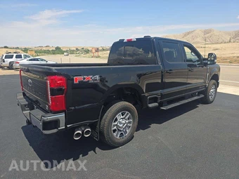 2025 Ford Super Duty F-350 LARIAT Crew Cab Medium Bed - miniatura 3
