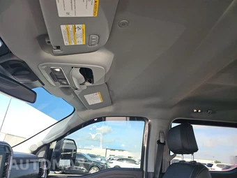 2025 Ford Super Duty F-350 Lariat Crew Cab Medium Bed - miniatura 18