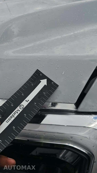 2025 Ford Super Duty F-350 Lariat Crew Cab Medium Bed - miniatura 19