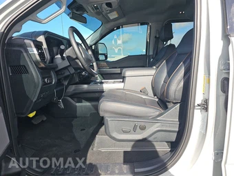 2025 Ford Super Duty F-350 Lariat Crew Cab Medium Bed - miniatura 7