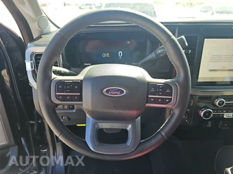 2025 Ford Super Duty F-350 Lariat Crew Cab Medium Bed - miniatura 10