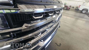 2025 Ford Super Duty F-350 Lariat Crew Cab Medium Bed - miniatura 22