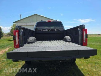 2025 Ford Super Duty F-350 LARIAT Crew Cab Medium Bed - miniatura 15