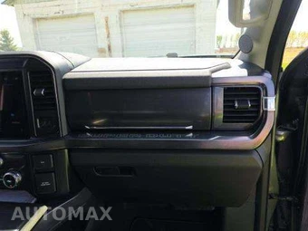 2025 Ford Super Duty F-350 LARIAT Crew Cab Medium Bed - miniatura 20
