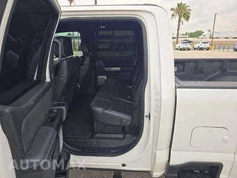 2025 Ford Super Duty F-350 Platinum Crew Cab Long Bed DRW - miniatura 10