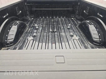 2025 Ford Super Duty F-350 Platinum Crew Cab Medium Bed - miniatura 16