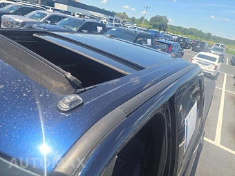 2025 Ford Super Duty F-350 Platinum Crew Cab Medium Bed - miniatura 12